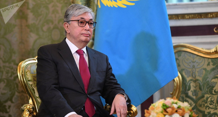 Tokáev podrá postularse a presidenciales kazajas pese a haber residido 2,5 años fuera