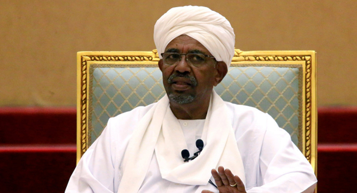 Trasladan a prisión al presidente sudanés destituido, Bashir