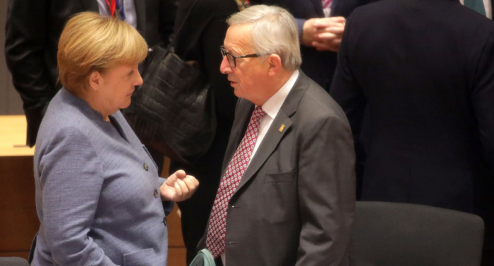   Juncker: Merkel „wäre hochqualifiziert“ für EU-Amt  