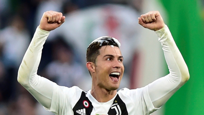   Cristiano Ronaldo se convierte en el primer jugador que gana las ligas de Reino Unido, España e Italia  