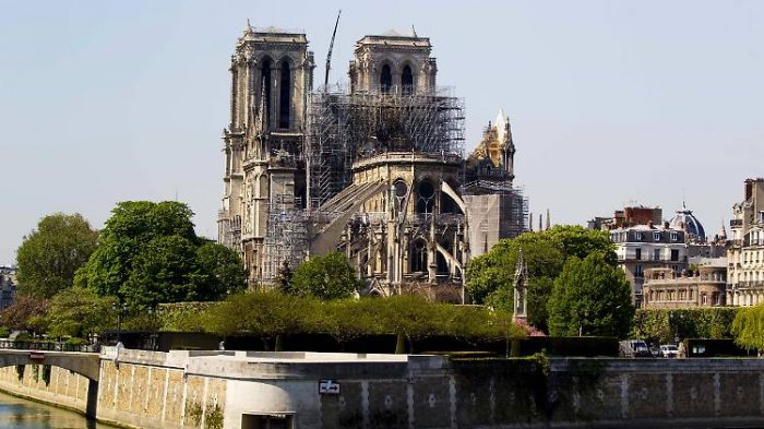 Notre-Dame ist "fast gerettet"