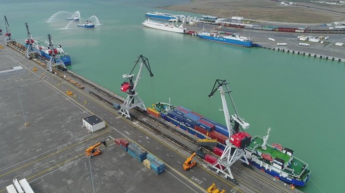   Azerbaijan starts shipping co-op with Dutch companies  