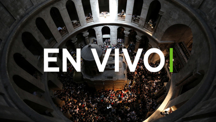     EN VIVO:   Ceremonia del descenso de la     Luz Sagrada     en Jerusalén  