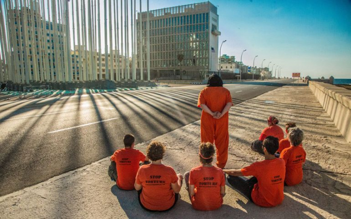 Destituyen al jefe de Guantánamo por "la pérdida de confianza"