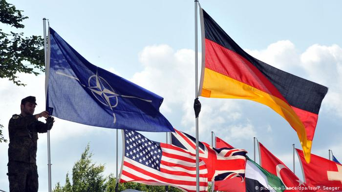    Almaniyadan tələb:    “NATO buraxılsın!”     
   