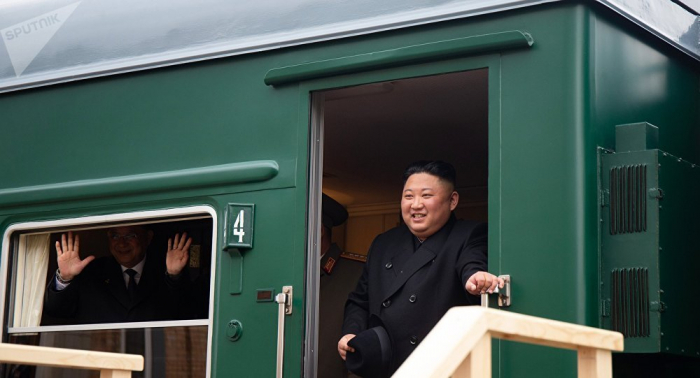 بالفيديو... الزعيم الكوري الشمالي يصل إلى روسيا على قطاره الخاص