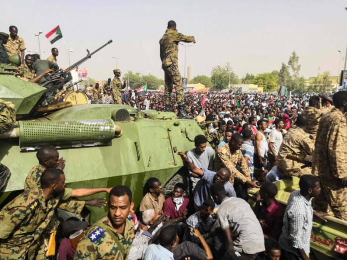   Soudan:   le ministre de la Défense nommé à la tête du Conseil militaire de transition