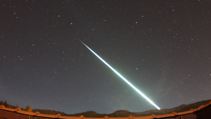 La lluvia de meteoros de las Líridas iluminará el cielo antes de fin de mes