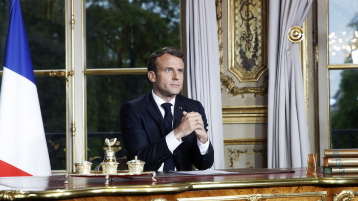   Macron promete reconstruir Notre Dame en cinco años  