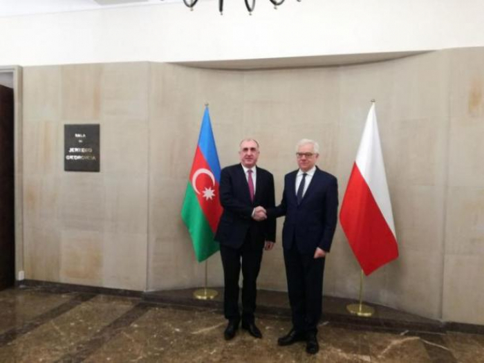   Ministerio de Relaciones Exteriores:  “Polonia apoya la integridad territorial de Azerbaiyán” 