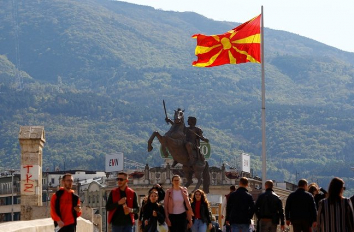 Macedonians vote in election dominated by splits over name change