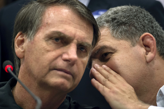 Brésil : Bolsonaro limoge un deuxième ministre, celui de l