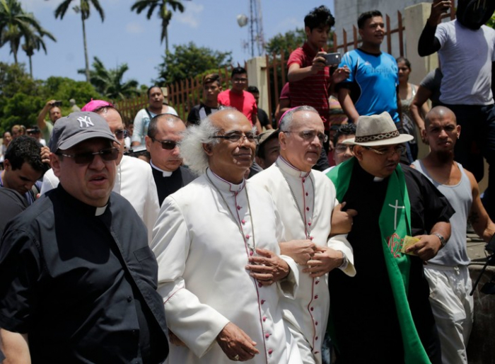 Nicaragua: un évêque part pour le Vatican après des menaces de mort
