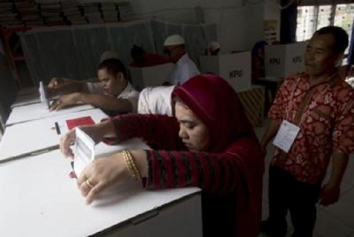     Indonésie:   Plus de 270 fonctionnaires électoraux meurent d