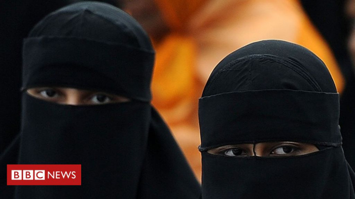  Sri Lanka attacks:   Face coverings banned   after Easter bloodshed  