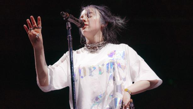 Billie Eilish, el nuevo fenómeno pop que reina en Coachella con solo 17 años