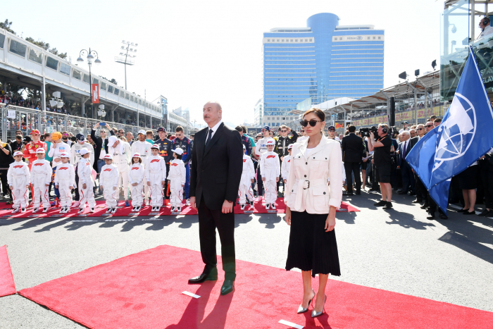  President Aliyev, First Lady Mehriban Aliyeva watching SOCAR Azerbaijan Grand Prix F1 Race - PHOTOS