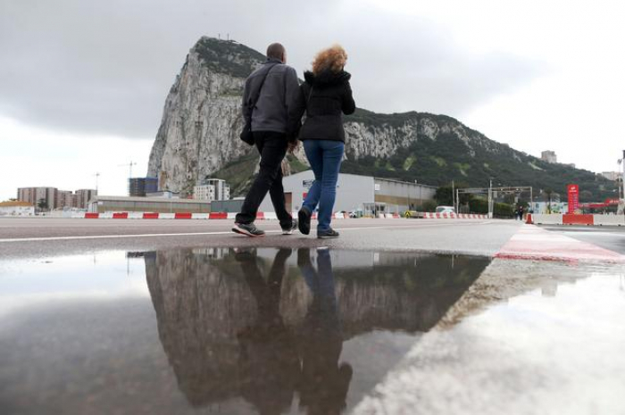 Spain claims success in Gibraltar row with Britain  