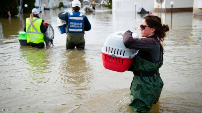 عملية إجلاء كبرى لآلاف الأشخاص بسبب الفيضانات في كندا