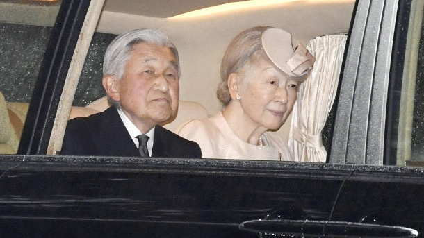 Japans Kaiser Akihito dankt ab