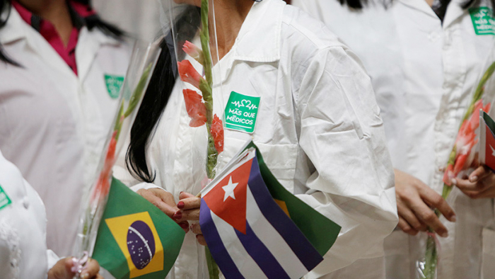   Renuncian más de 1.000 doctores brasileños que sustituyeron a los cubanos del programa 