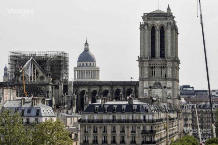   Notre-Dame:   des ouvriers ont enfreint l