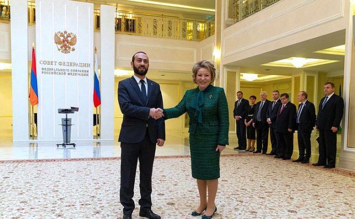 Putin Paşinyanla Qazaxıstanda görüşəcək  