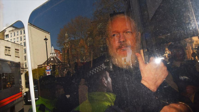 Le fondateur de Wikileaks devant le tribunal de Westminster à Londres