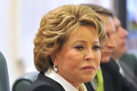   Valentina Matvienko arriba a Azerbaiyán  