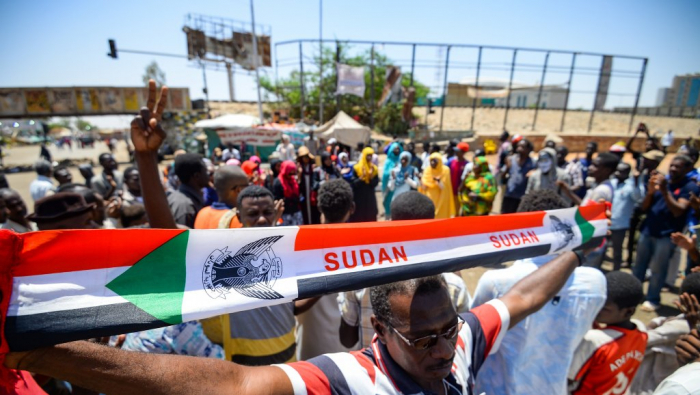 Soudan: accord sur une période de transition de trois ans