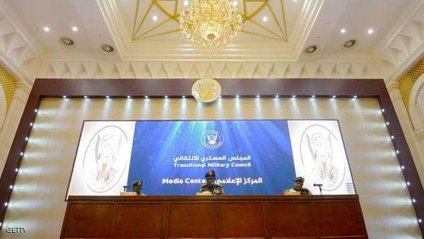 السودان.. قوى التغيير توقف التفاوض مع المجلس العسكري