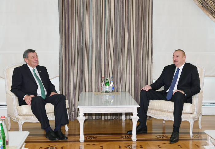  Presidente Ilham Aliyev recibe al ministro de Exteriores de Uruguay 