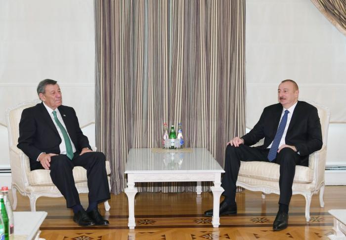  Präsident Aliyev empfängt Delegation unter Leitung des uruguayischen Außenministers 