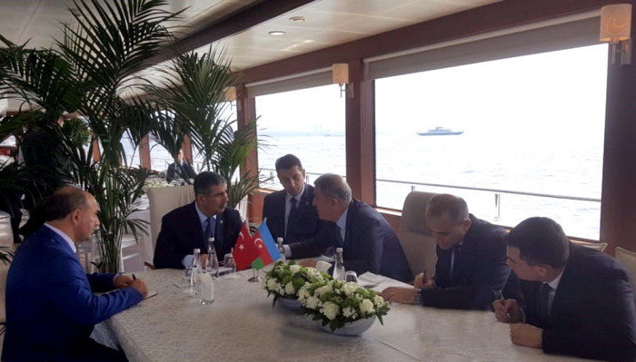   Azerbaijani defense minister meets Turkish counterpart  