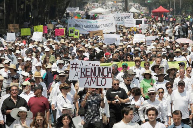   Thousands march in protest against Mexico