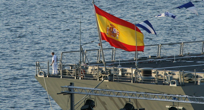 La fragata española se aleja de Irán para poder votar