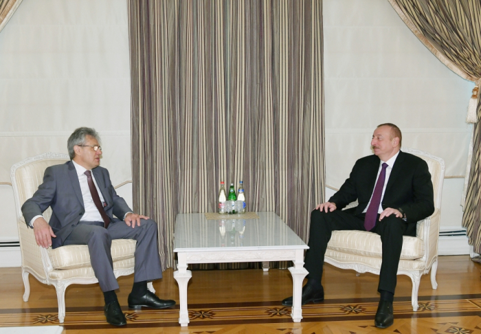  Ilham Aliyev receives president of Russian Academy of Sciences 