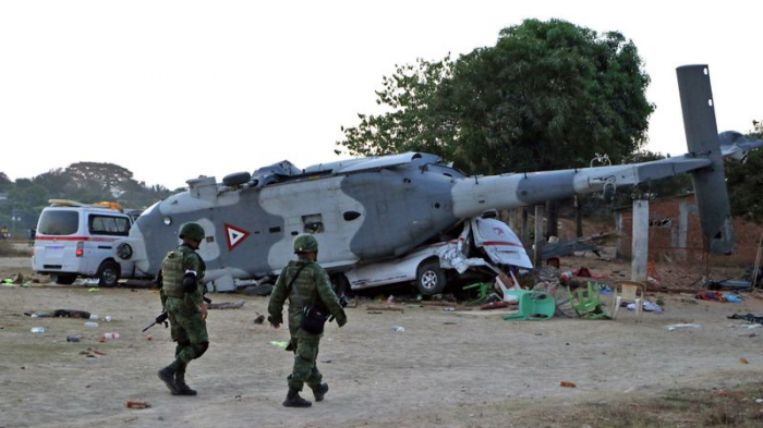Mexican military helicopter crashes, killing six