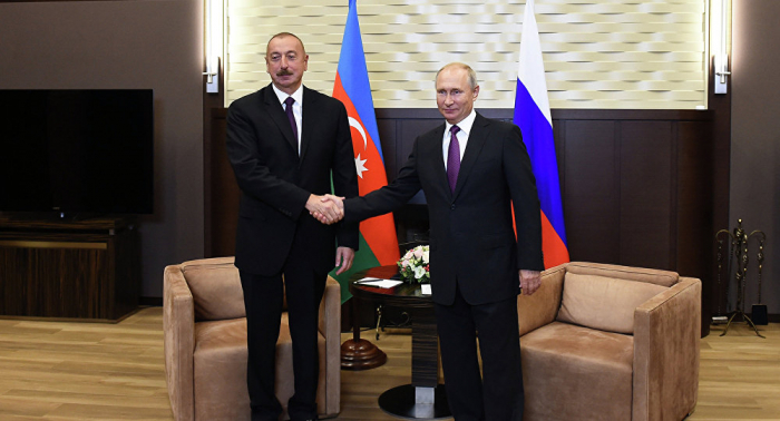   Vladímir Putin felicitó a Ilham Aliyev  