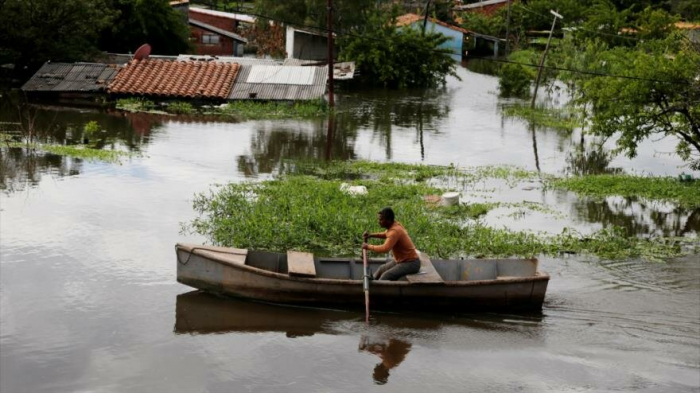  Las inundaciones obligan a evacuar a 62 000 familias en Paraguay  