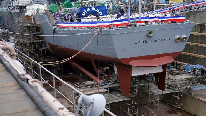   Versteckspiel um "USS John McCain"  