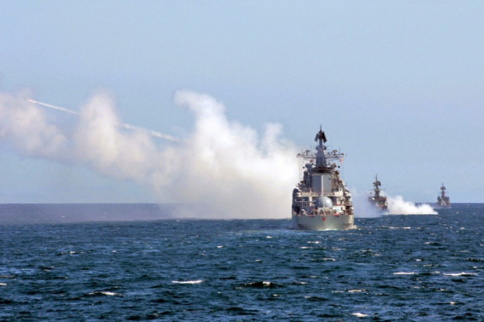  روسيا وأذربيجان إجراء تمارين بحرية 