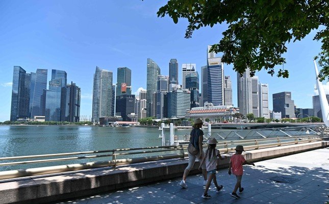 Singapore parliament outlaws publication of fake news
