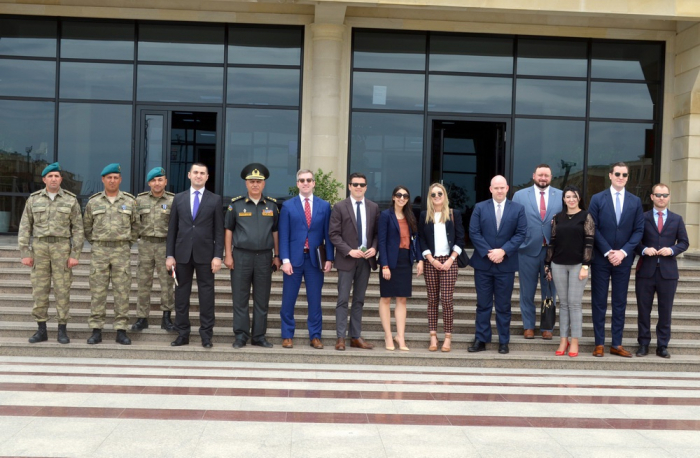   La Delegación estadounidense, en la unidad militar azerbaiyana -   FOTOS+VIDEO    