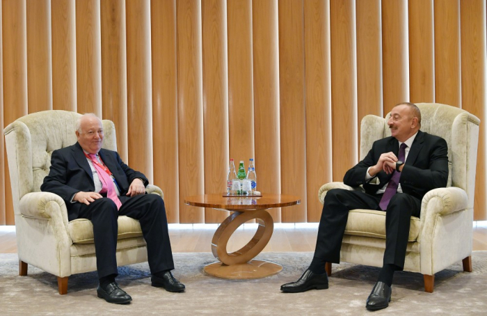  Ilham Aliyev recibe a Moratinos 