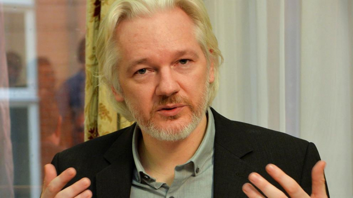 EE.UU. endurece los cargos contra Assange y le acusa de espionaje