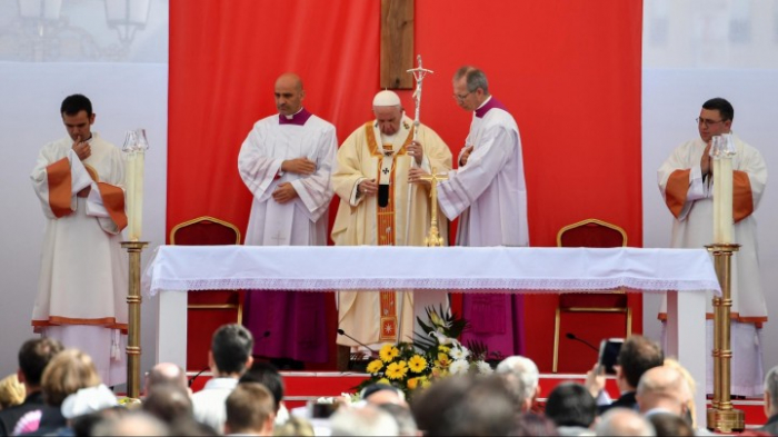 Papst feiert Messe in Skopje