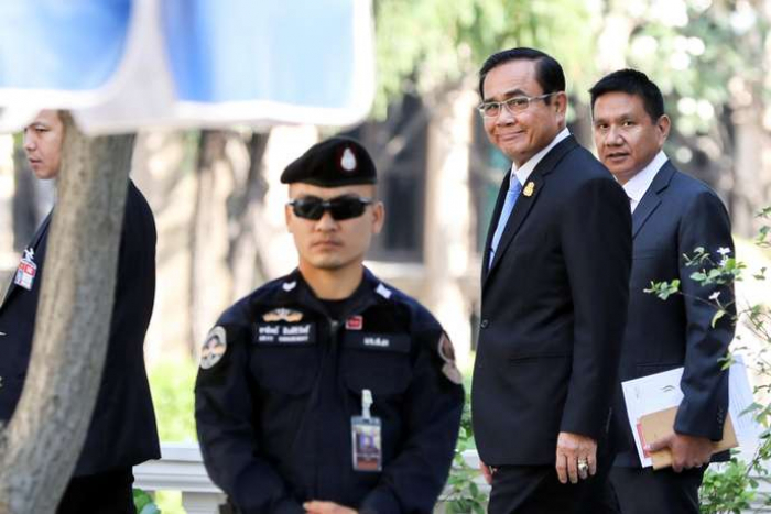 Thaïlande: le roi approuve la composition du Sénat, contrôlé par la junte