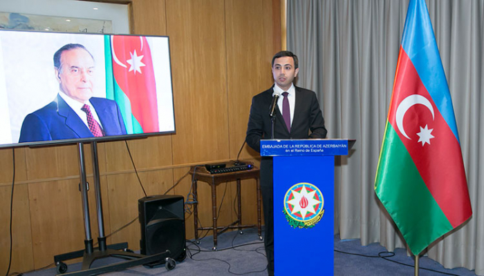   Azerbaiyán celebra el 96ª aniversario del nacimiento de Heydar Aliyev  