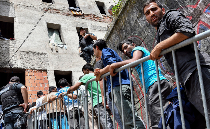 La Croix Rouge alerte sur le sort de migrants bloqués en Bosnie